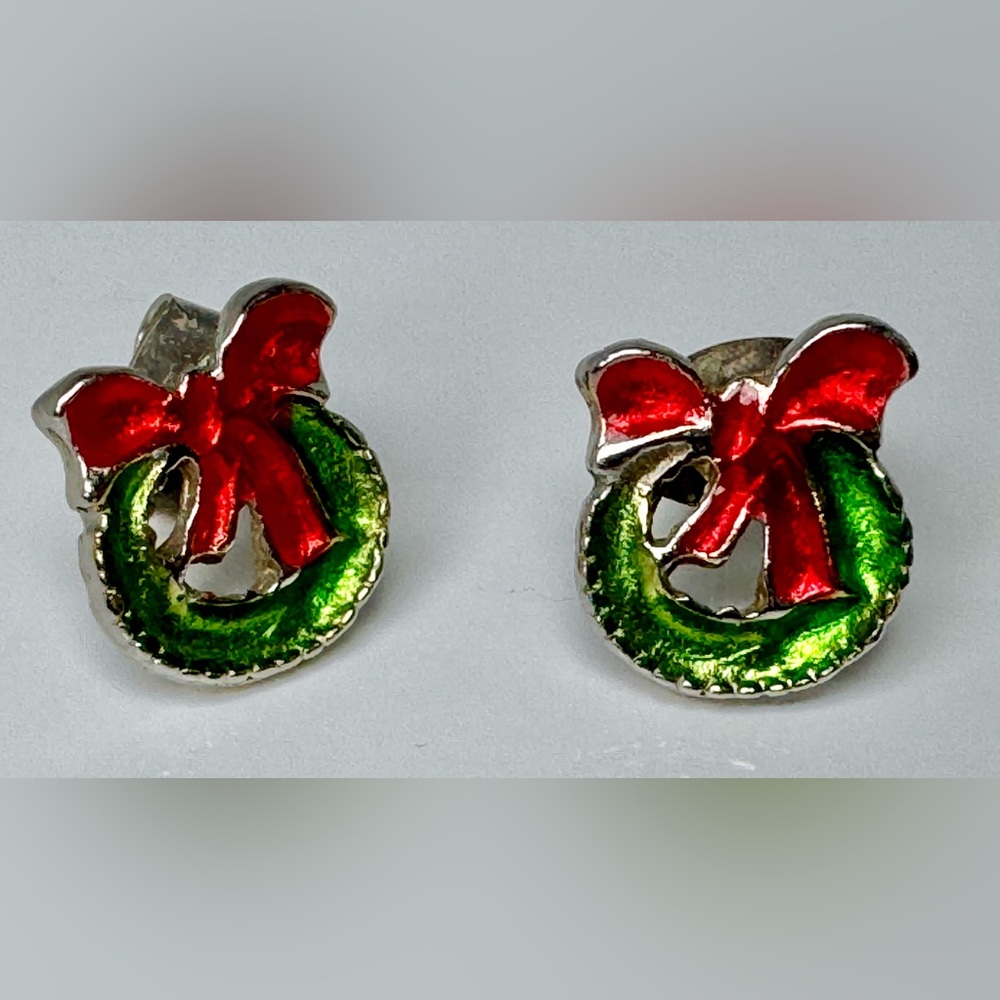 Holiday Wreath Post Earrings #1414